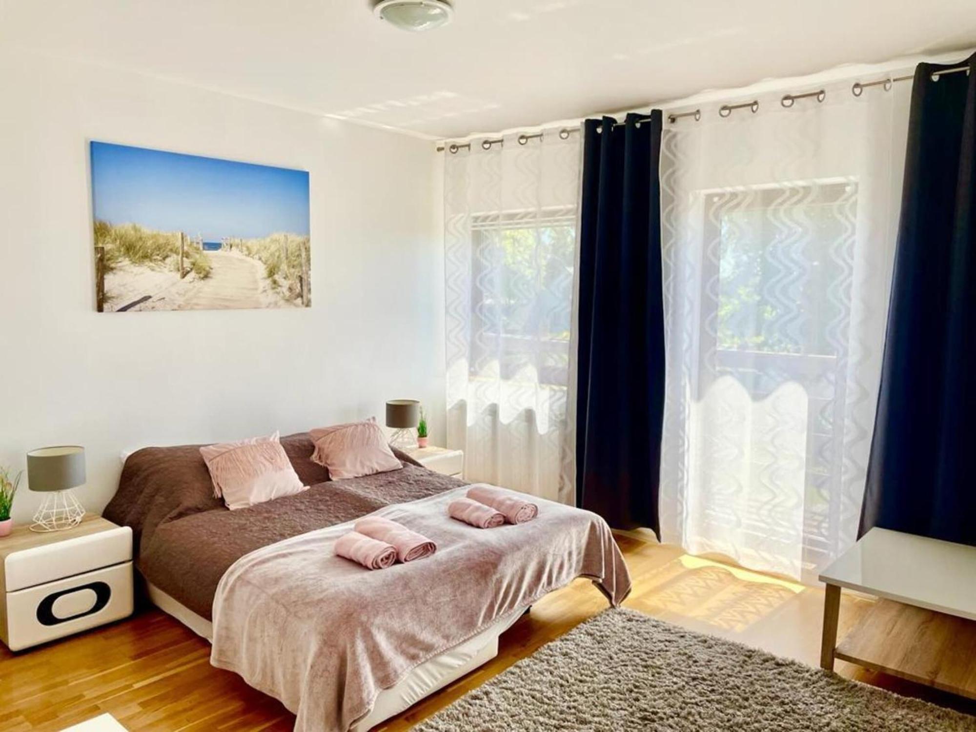 Gostyniec Holiday Spacious Modern Flat In Dabrowa מראה חיצוני תמונה